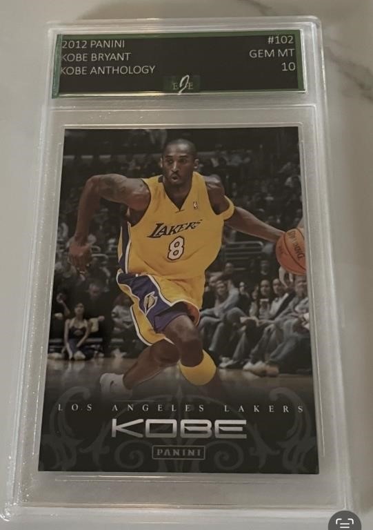 2012 Panini #102 Kobe Bryant Card