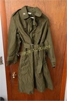 VINTAGE OVERCOAT WITH REMOVABLE LINER - SIZE SMALL