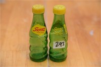 VINTAGE SQUIRT SALT AND PEPPER SHAKERS
