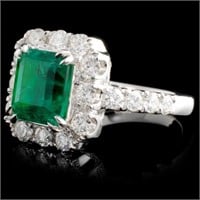 18K Gold Ring: 2.39ct Emerald, 1.43ct Diamond