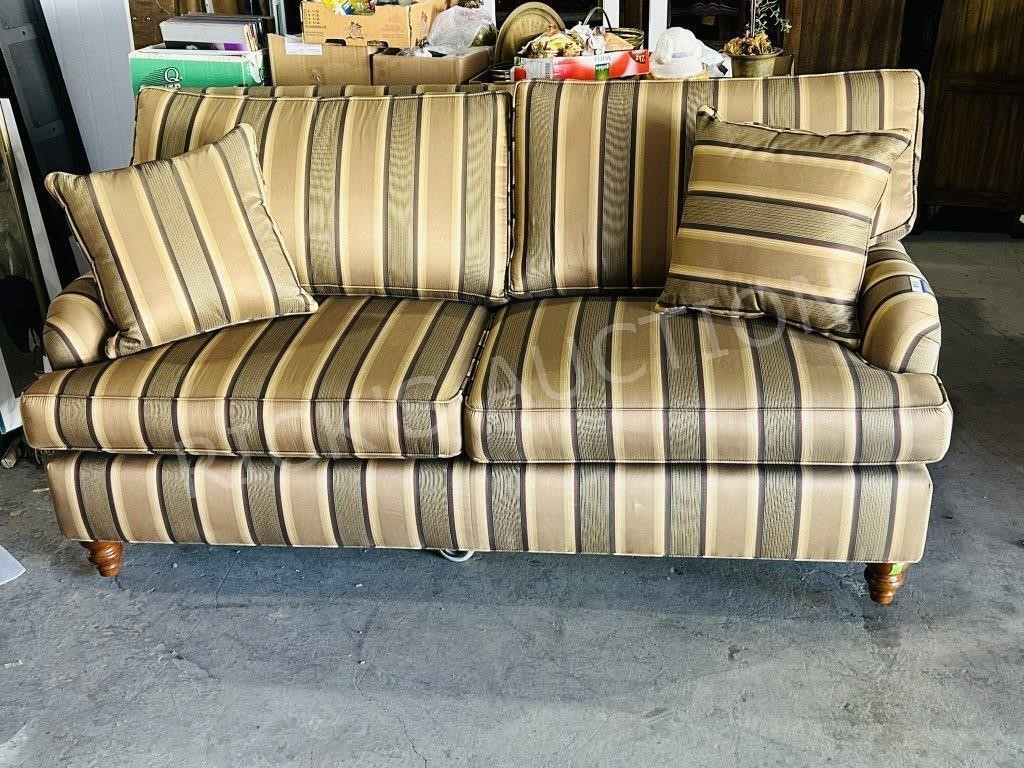 Modern fabric loveseat