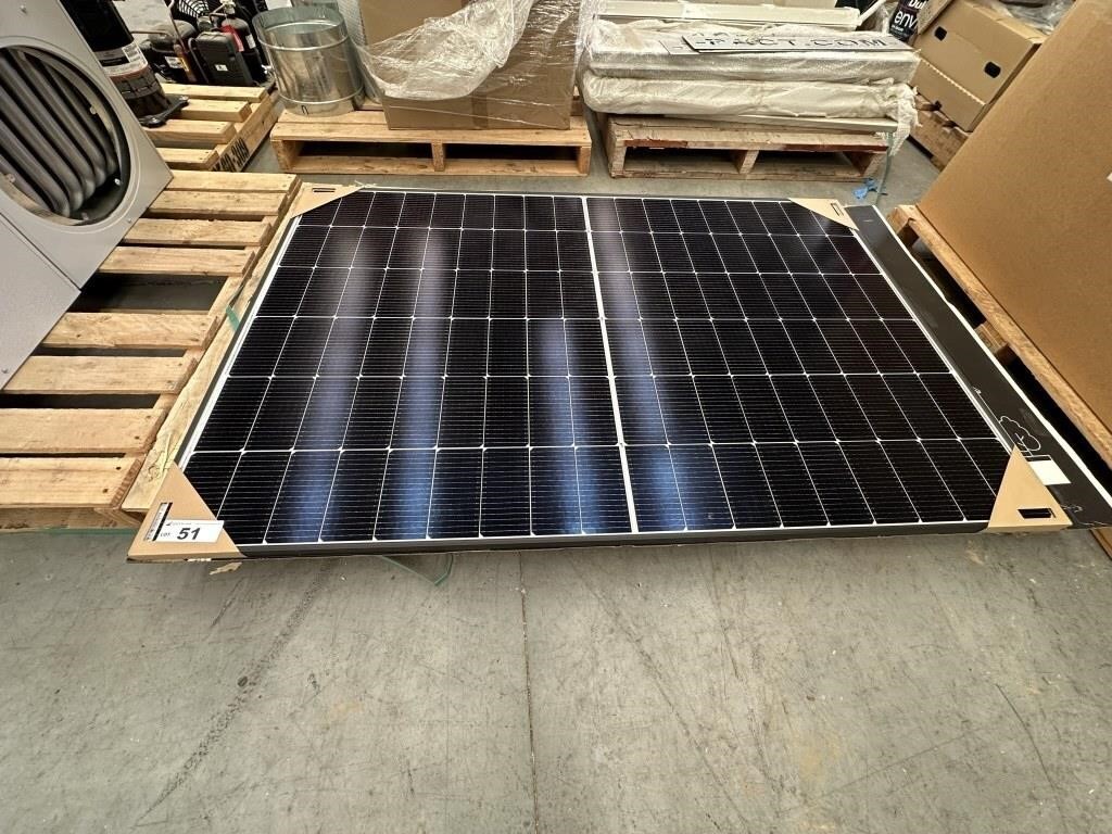 Jinko Solar Solar Panel (New) 1722 x 1134 x 30mm