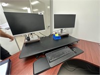 2 HP Monitors, Keyboard, Mouse & Elevating Desk