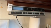 GE AM/FM Clock Radio