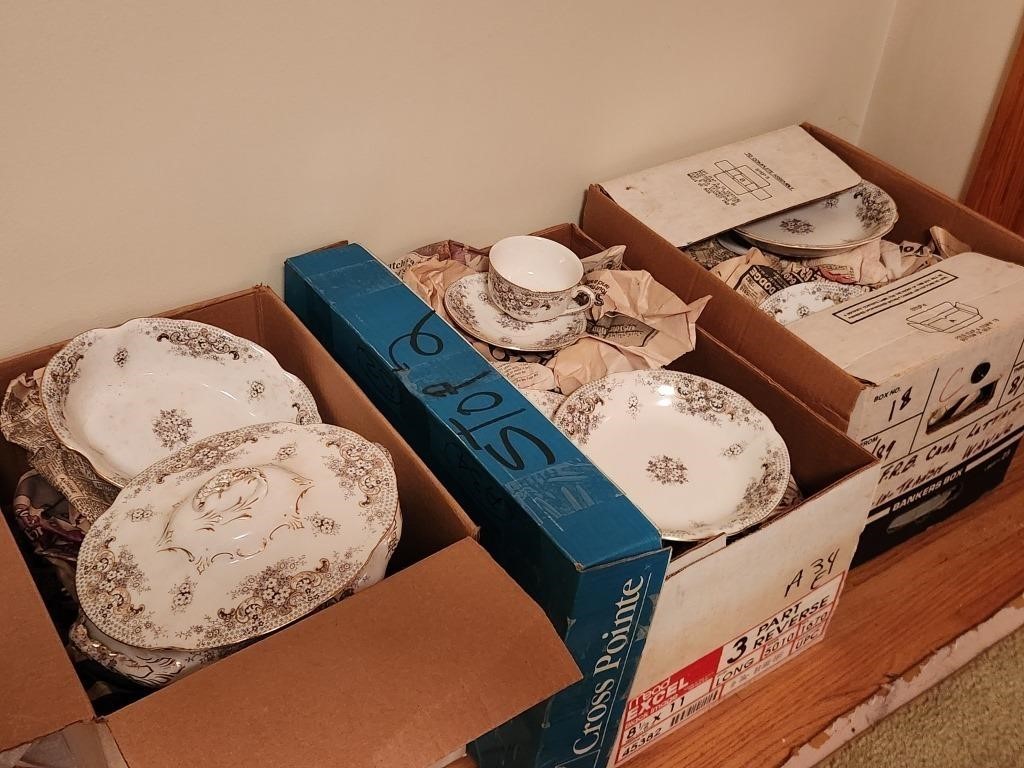 Knowles Taylor & Knowles China Set