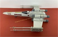 *LPO* Newer Star Wars X-Wing fighter  Model