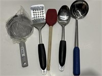 Lot of kitchen utensils - spatula strainer etc