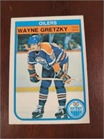 1982 OPC WAYNE GRETZKY TRADING CARD