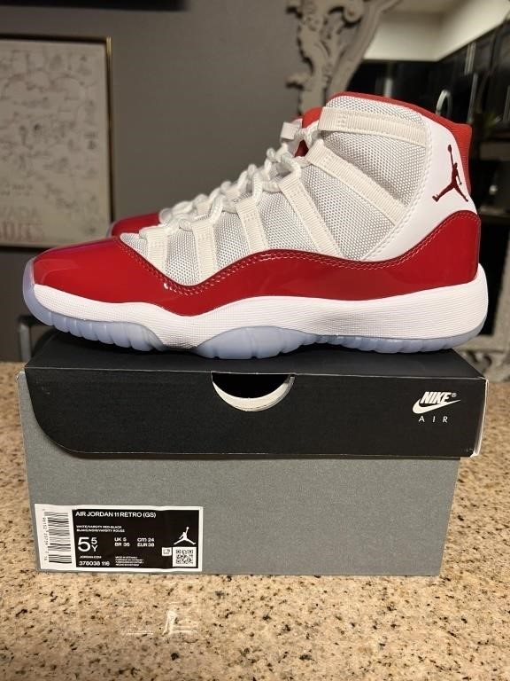 JORDAN 11 CHERRY