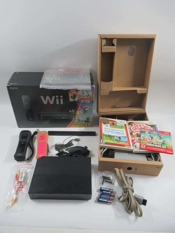 Nintendo Wii Console/Black  w/Super Mario Bros.
