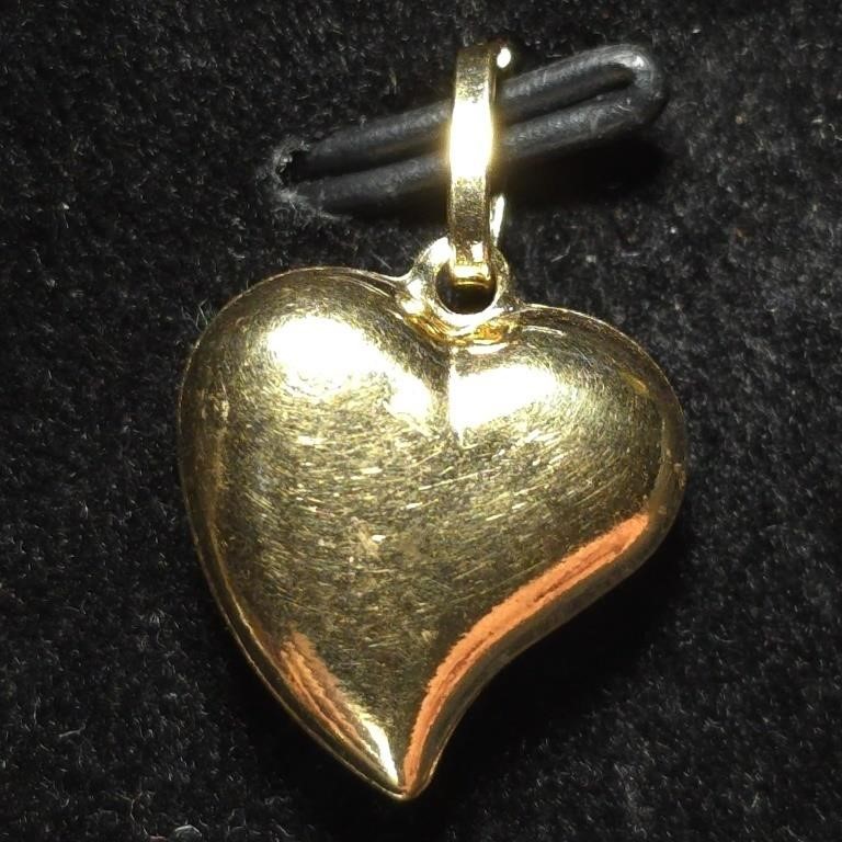 $550 1.15g  18K Yellow Gold Heart Shaped Pendant