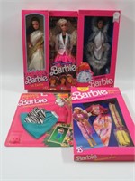 Worldly Barbie Dolls & Fashion Packs Lot of (5)