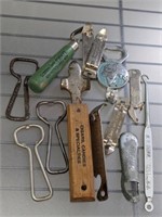 GROUP VINTAGE CAN/BOTTLE OPENERS