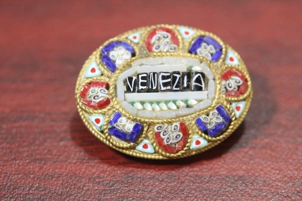 A Vintage Italian Micro Mosaic Brooch or Pin