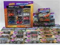 Johnny Lightning Muscle Cars U.S.A. Lot of (30)