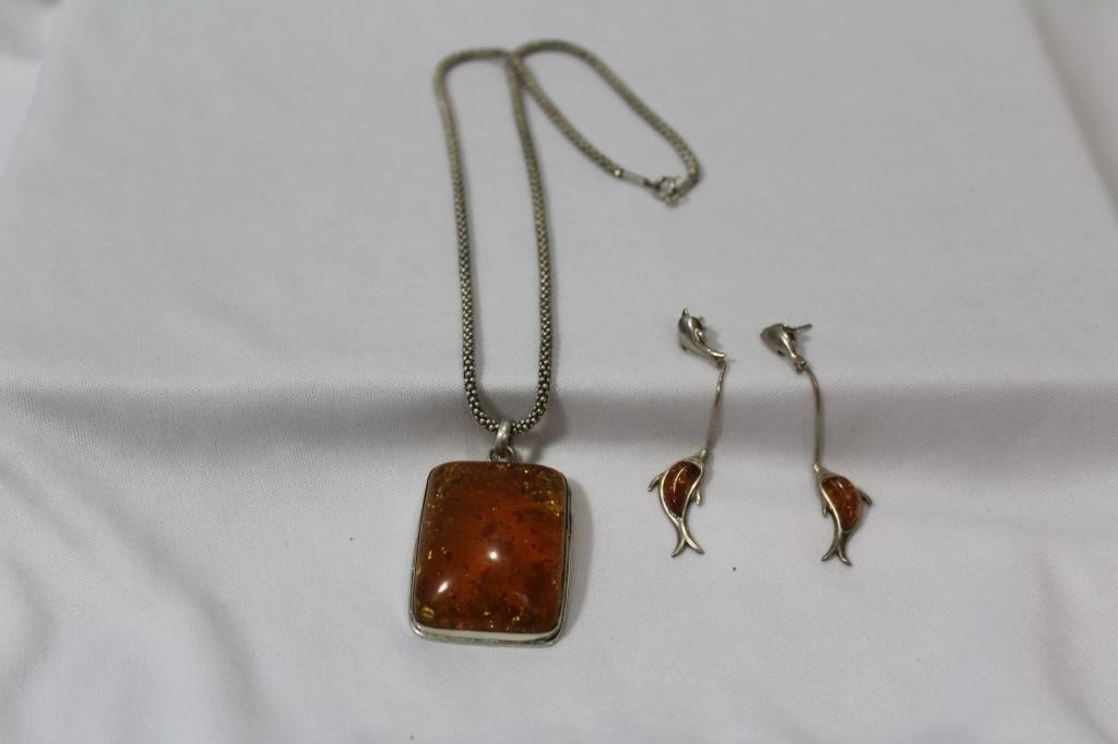A Necklace with Amber Pendant and Earrings Suite