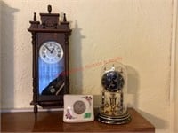 Vintage Wall Clock, Anniv. Clock, & Quartz Clock