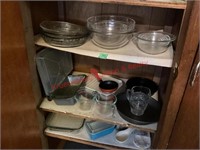 Kitchen Items, Pyrex, Mixing Bowls, Measure Cups