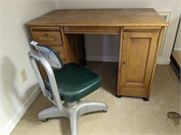 OAK DESK WITH METAL OFFICE CHAIR