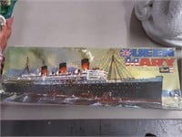 QUEEN MARY VINTAGE MODEL