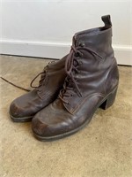 Vtg. Dark Brown Leather Boots