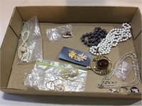 Jewelry, Brooches, Beaded Necklaces