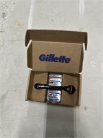 gillete razor refils and handle plus smooth silky