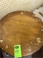 Round Maple End Table - damaged See pic