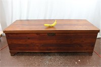 Vintage Cedar Chest With Shelf