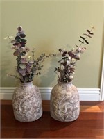 2 ceramic vases with floral stems