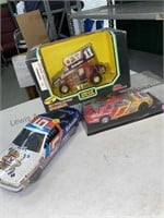NASCAR lot includes number six 1995 Ford