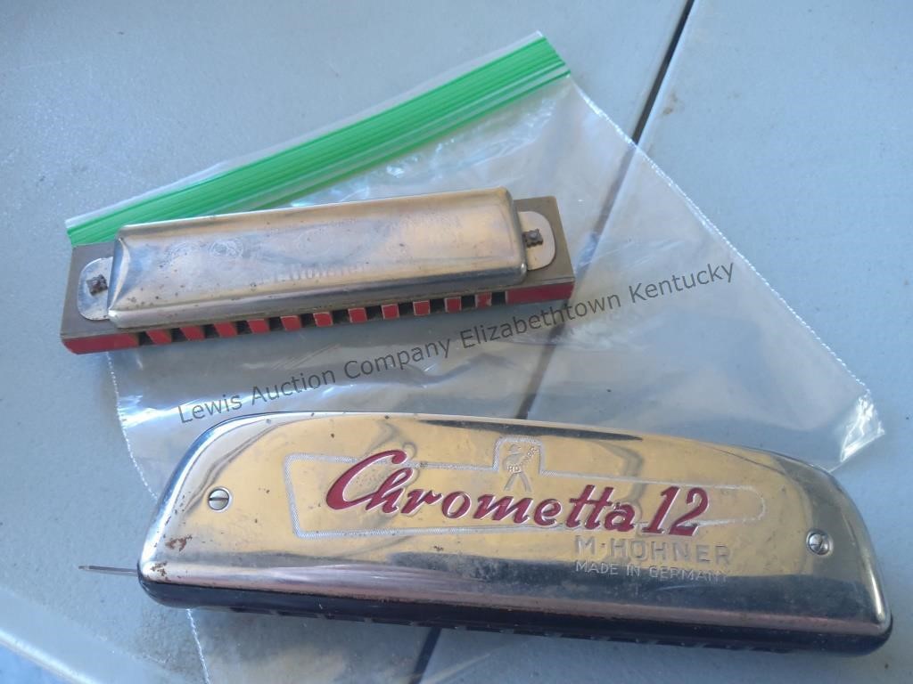 2 Horner harmonicas