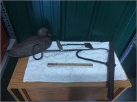 TOBACCO KNIFE, HAY HOOK, UNKNOWN HOOK WITH DUCK