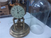 Anniversary type clock made out of metal no key
