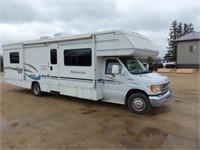 2004 Ford E450 Super Duty, Winnebago 25' Mini