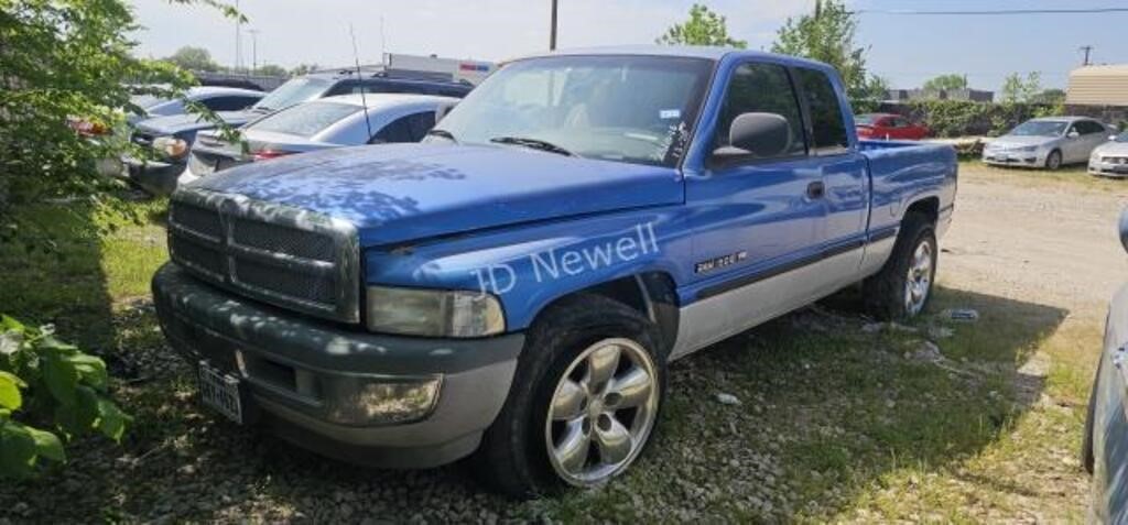 98 DODG RAM 3B7HC13Z5WG153892