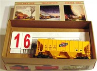 Walthers 100 ton cement hopper #169056 - lot of 2