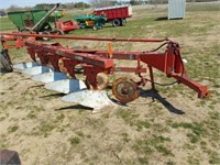 Allis Chalmers 5 bottom plow