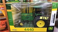 JD PRESTIGE COLLECTION, 4440 TRACTOR