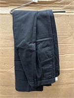 SIZE 33x30 AMAZON ESSENTIALS MENS PANTS