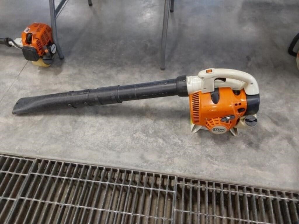 BG 56C Stihl Gas Leaf Blower