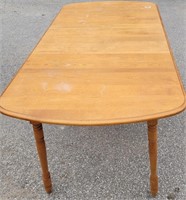 Classic Wooden Dining Table With 2 Removable