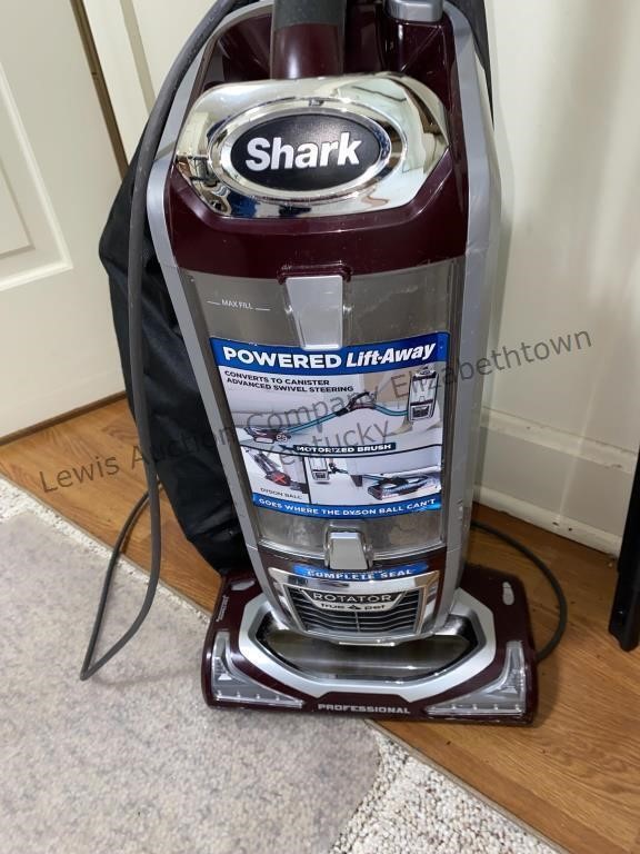 Shark vacuum cleaner tested works, has bag with