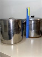 Two stockpots