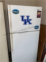 Roper refrigerator garage cap not plugged in