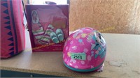 Kids Minnie Mouse Helmet & O.G.Doll Clothes
