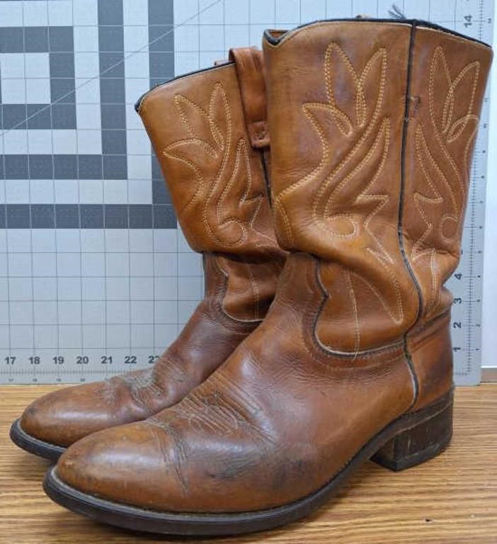 Vulcan boots Size 11D