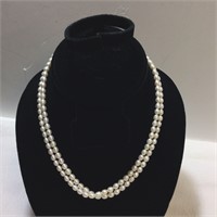 Genuine Ladies Cultured Pearl Necklace