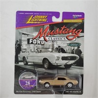 Johnny Lightning Mustang Classics 1963 Mustang II