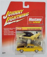 Johnny Lightning 1969 Ford Torino Talladega